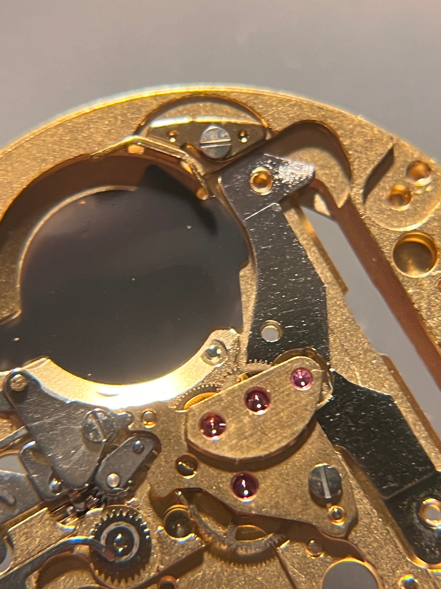 USED ETA 255122 QUARTZ DAY DATE UHRWERK MOVEMENT HERREN MEN SWISS TEILE SPARE