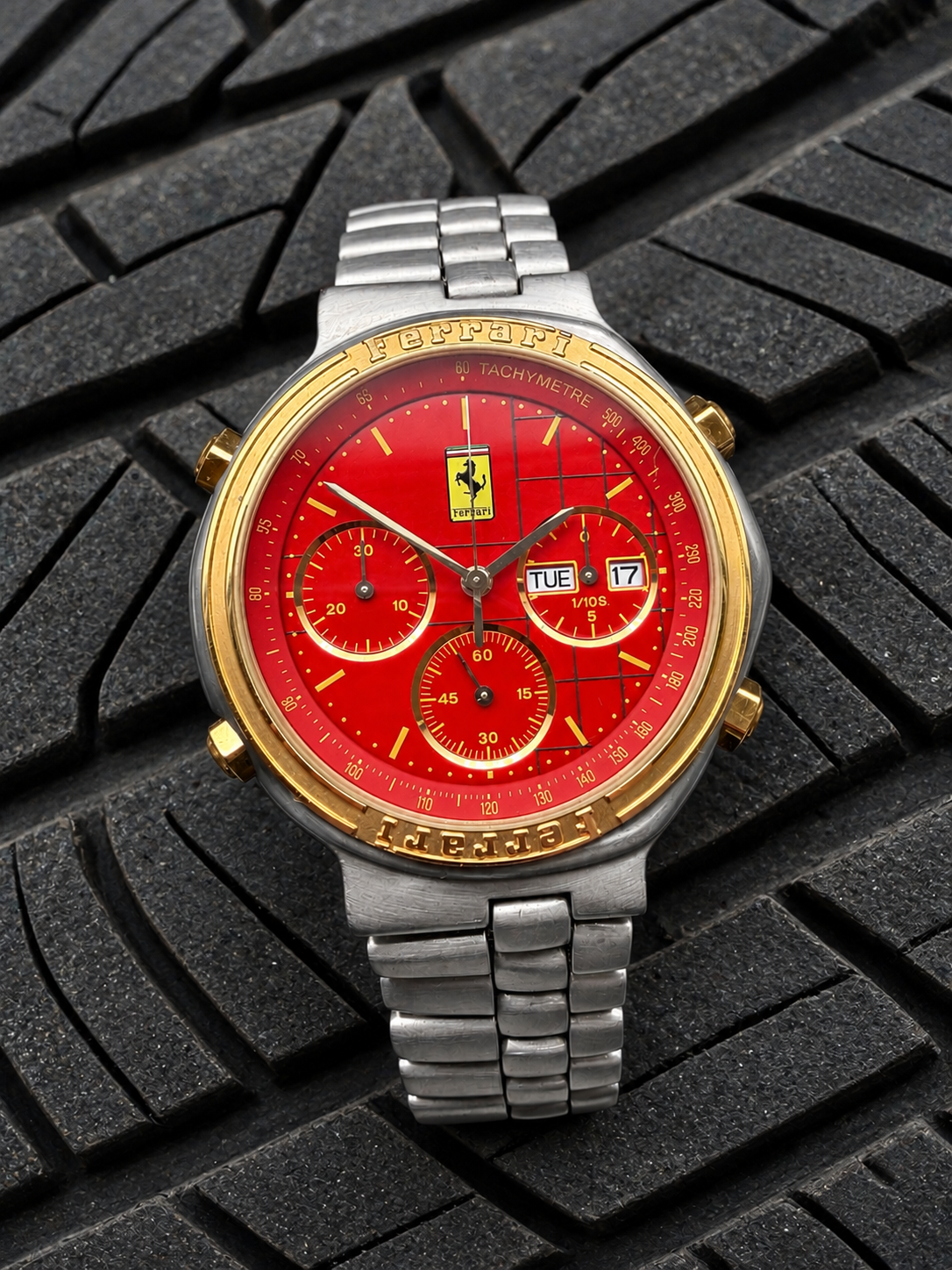 ORIGINAL FERRARI FORMULA 1/10SEC CHRONOGRAPH DAY DATE REF 2640 CAL. 531 ROSSO CORSA