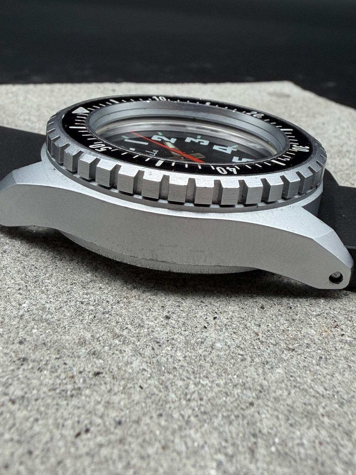 RUHLA WEIMAR QUARTZ TAUCHERUHR NVA KSK - 18 KAMPFTAUCHER MARINETAUCHER 44mm 1992