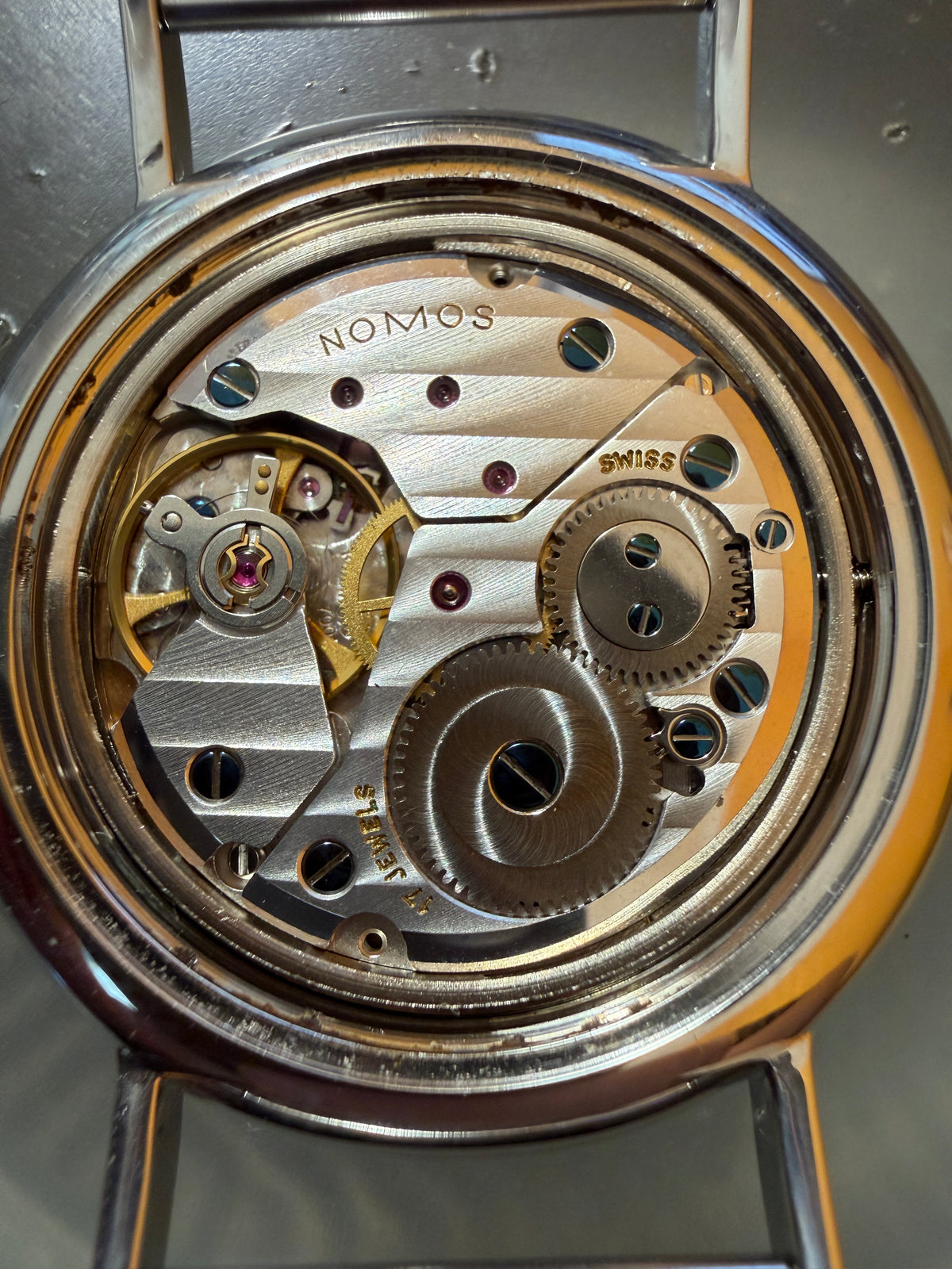 ORIGINAL NOMOS GLASHÜTTE LUDWIG 35 ROMAN NUMERAL BAUHAUS DESIGN SUBSECOND SECTOR