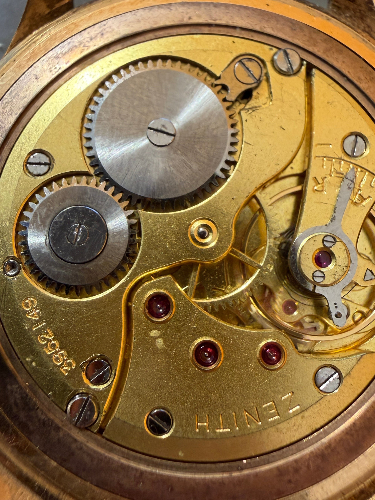 ORIGINAL 1951 ZENITH STELLINE 18K / 750 ROSEGOLD JUMBO 36mm DRESSWATCH SUBSECOND