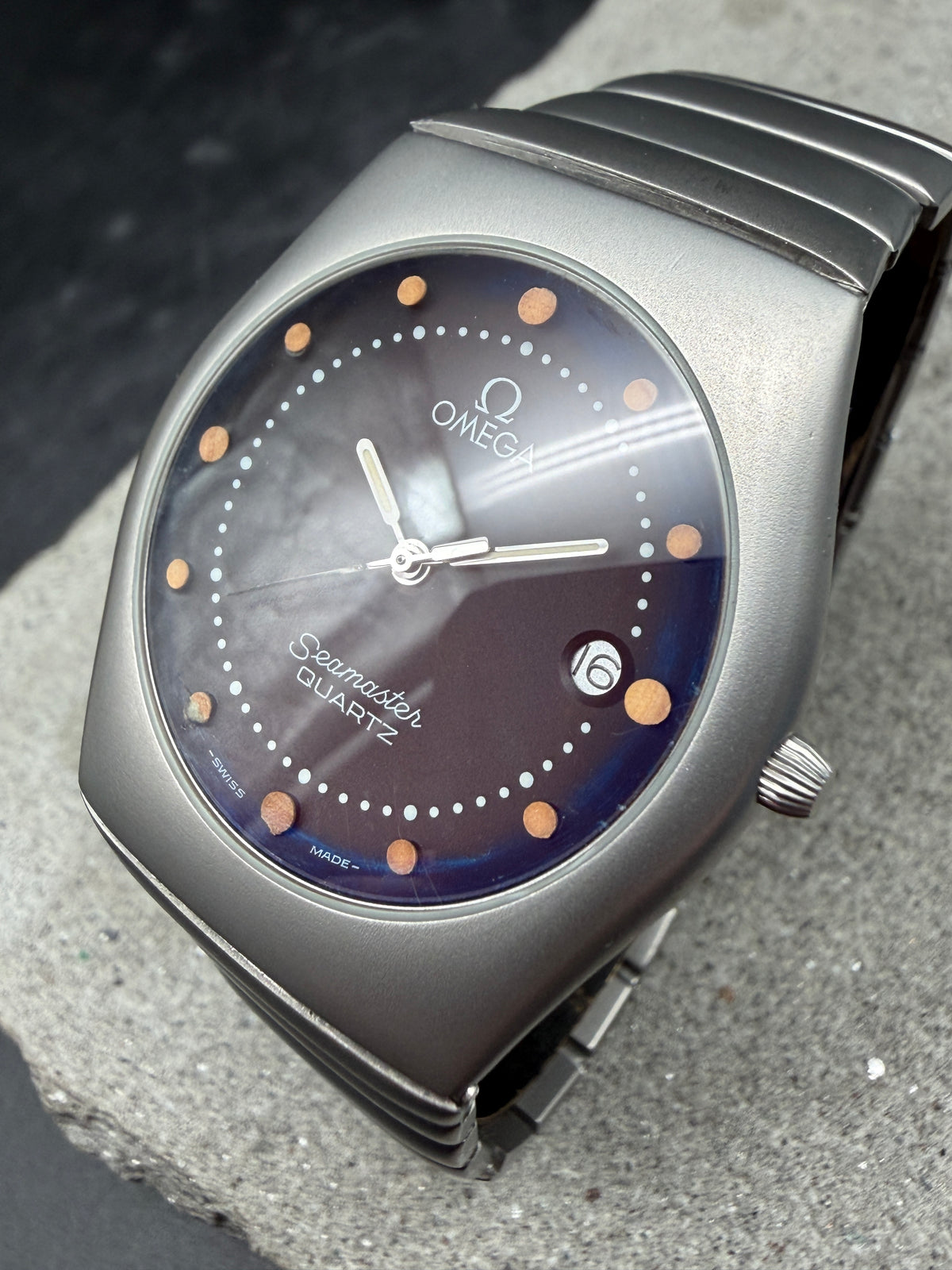 ORIGINAL 1984 OMEGA SEAMASTER RECIFE OXIDIERTER STAHL 196.0292 396.0984 BLACK