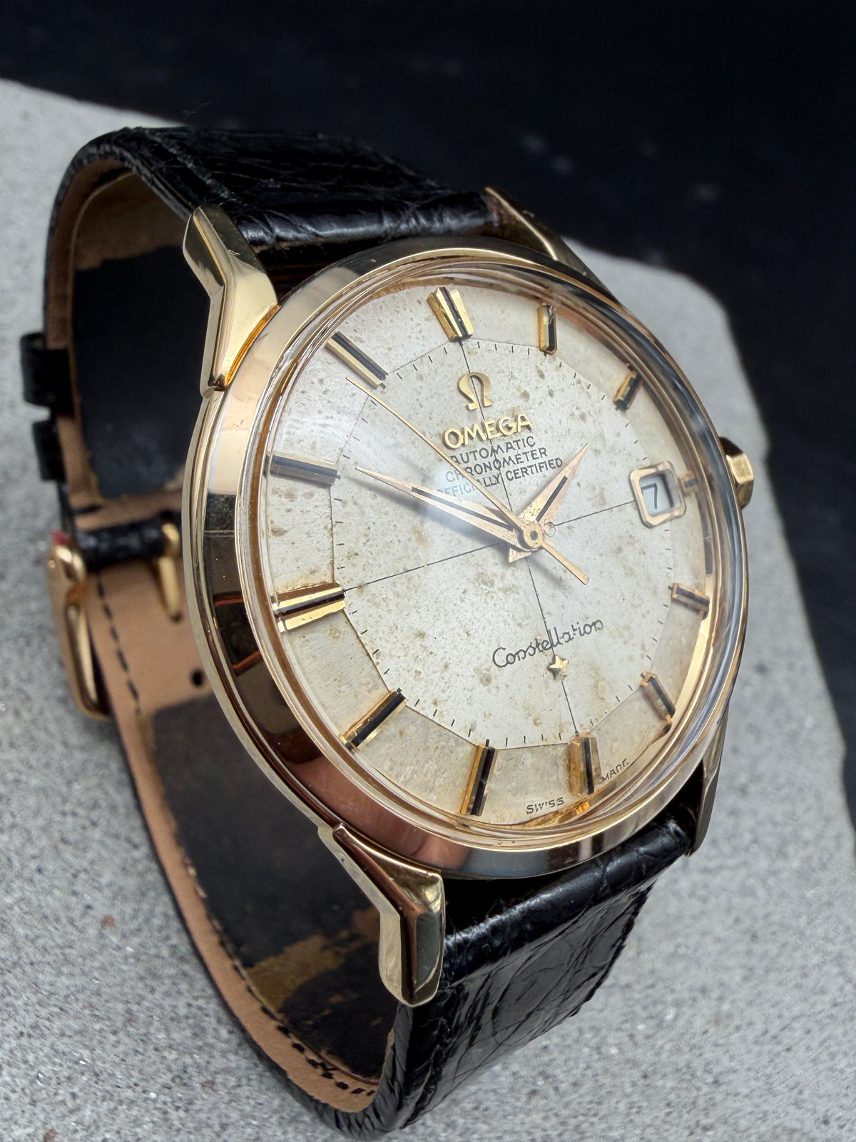 ORIGINAL OMEGA 18K 750 CONSTELLATION CHRONOMETER PIE PAN 168005 CAL 564 DOG LEG