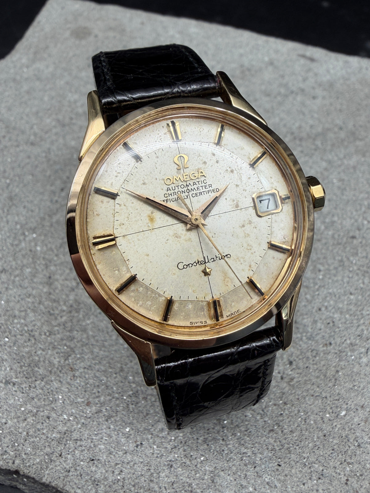 ORIGINAL OMEGA 18K 750 CONSTELLATION CHRONOMETER PIE PAN 168005 CAL 564 DOG LEG
