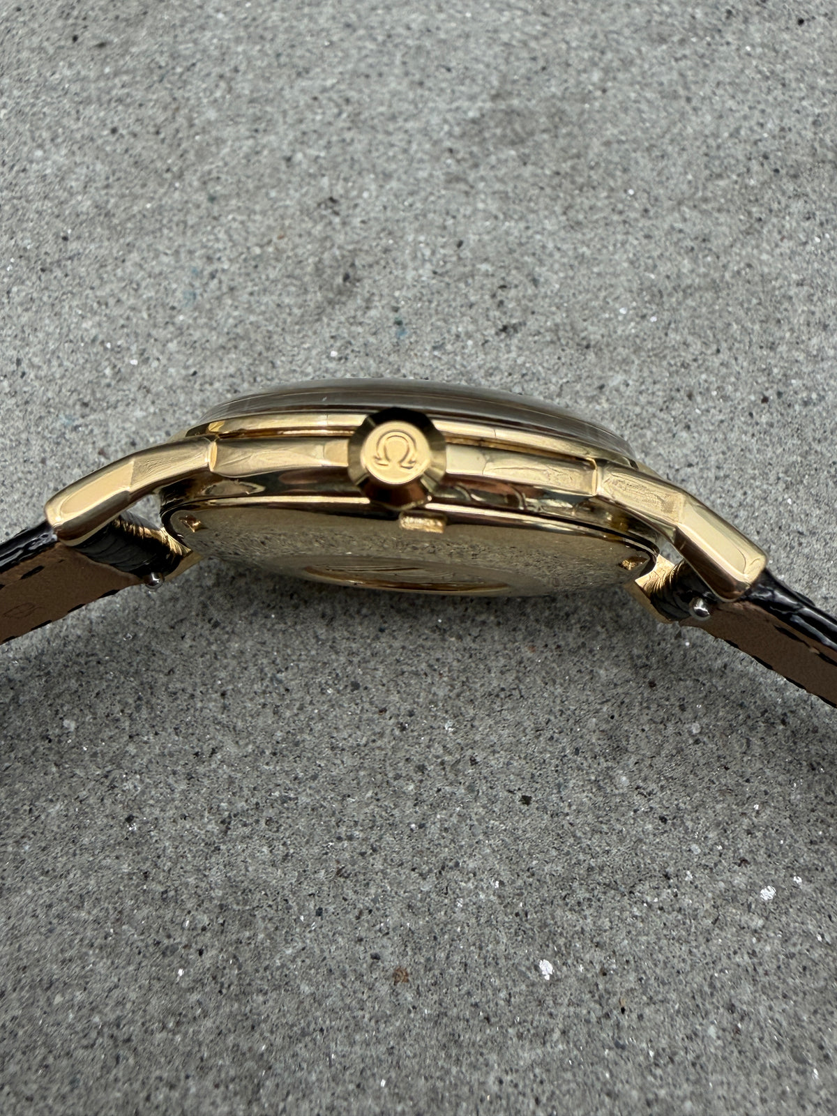 ORIGINAL OMEGA 18K 750 CONSTELLATION CHRONOMETER PIE PAN 168005 CAL 564 DOG LEG