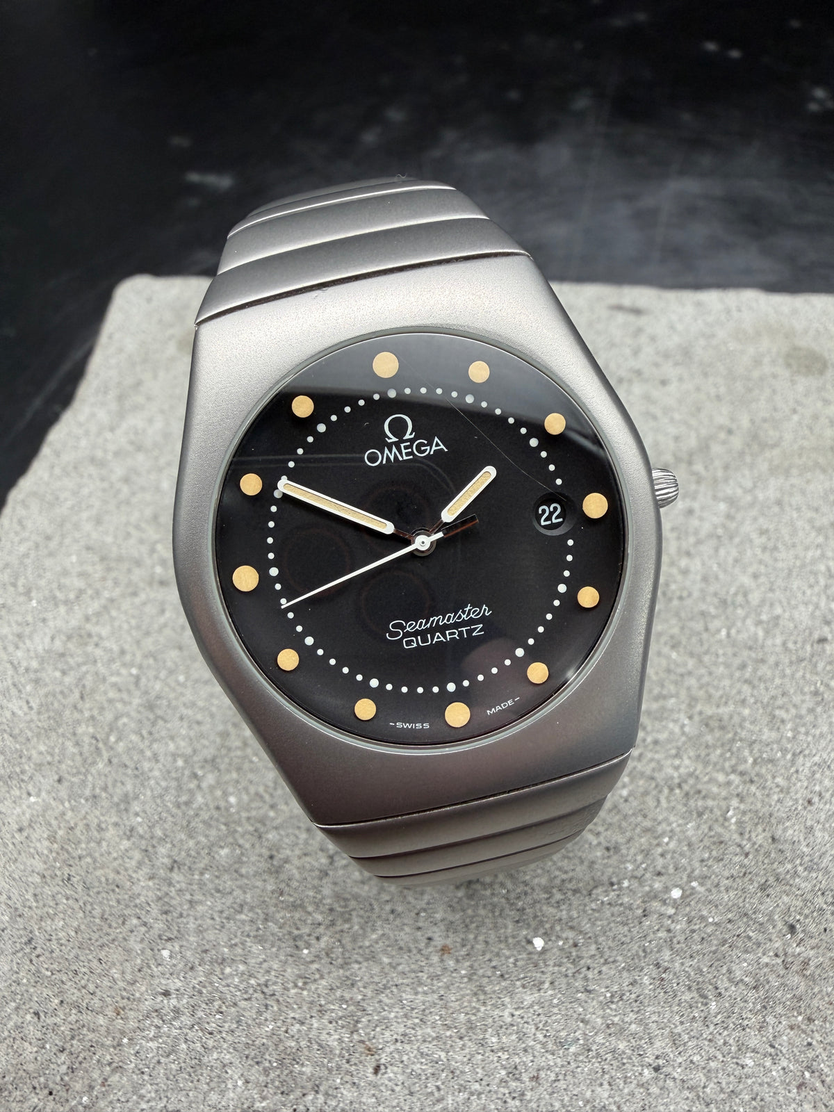 ORIGINAL 1984 OMEGA SEAMASTER RECIFE OXIDIERTER STAHL 196.0292 396.0984 BLACK