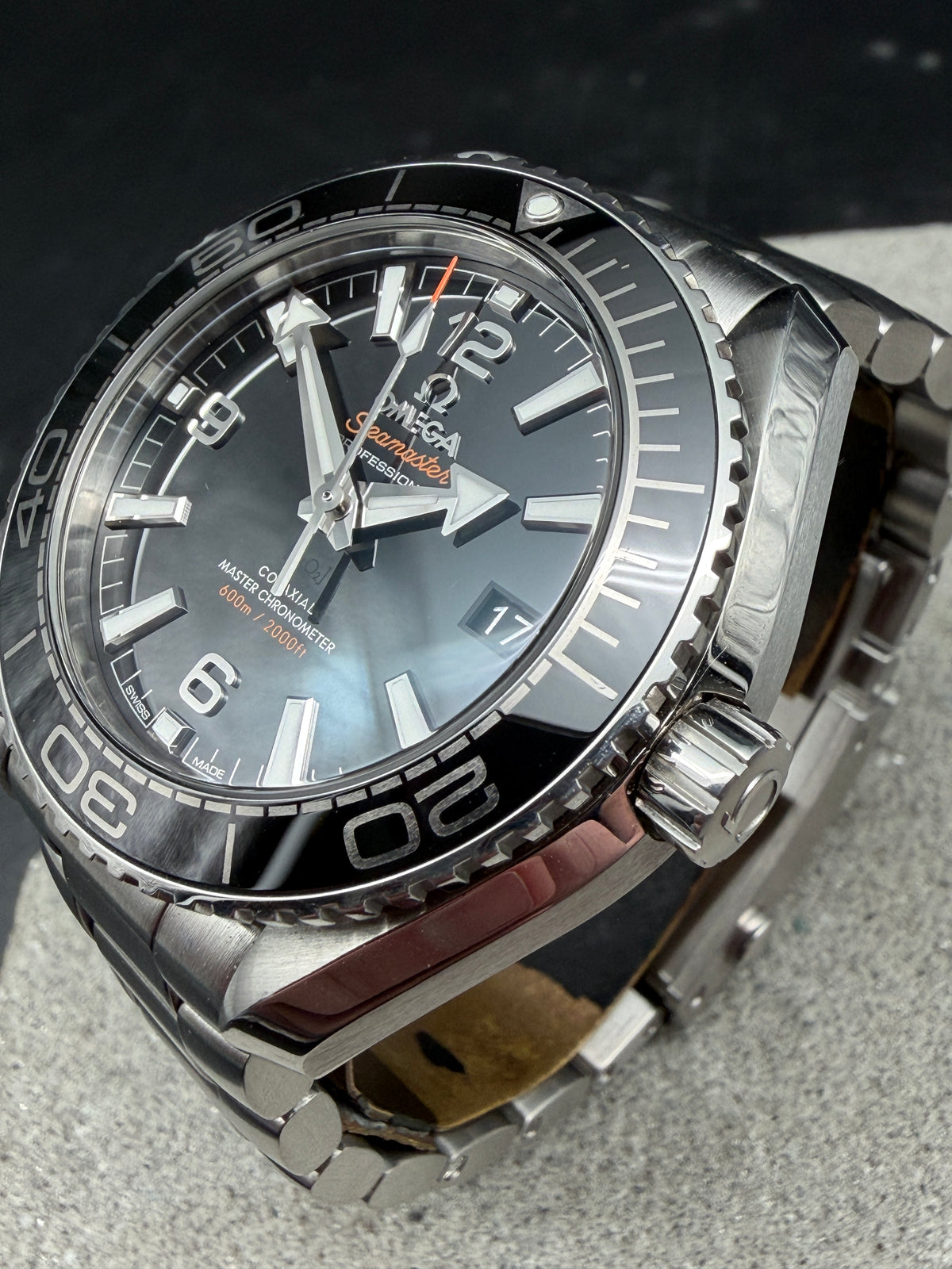 ORIGINAL 2018 OMEGA SEAMASTER PLANET OCEAN 600M MASTER CHRONOMETER CO AXIAL 39,5mm 215.30.40.20.01.001 BOX / PAPIERE LC100