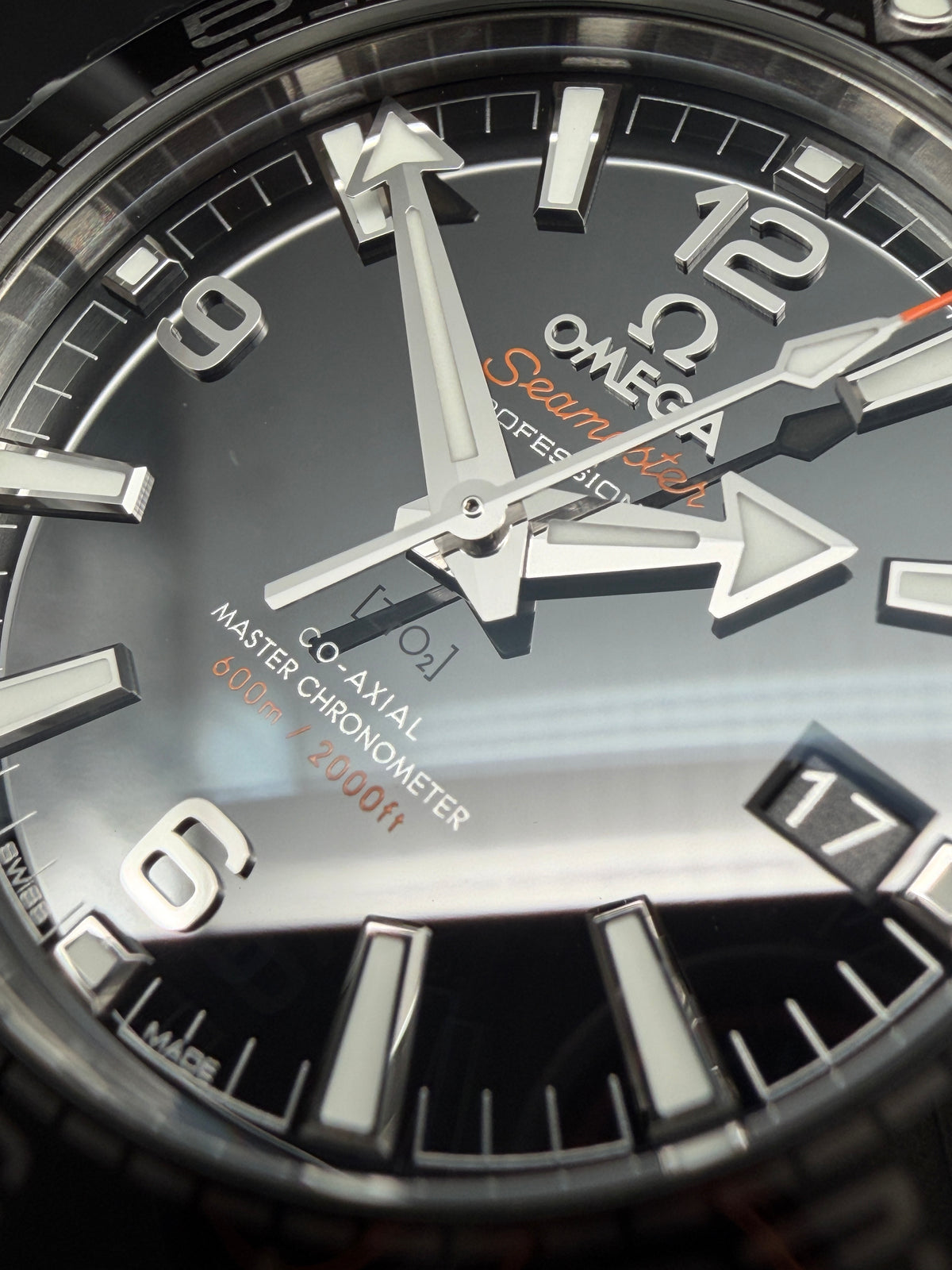 ORIGINAL 2018 OMEGA SEAMASTER PLANET OCEAN 600M MASTER CHRONOMETER CO AXIAL 39,5mm 215.30.40.20.01.001 BOX / PAPIERE LC100
