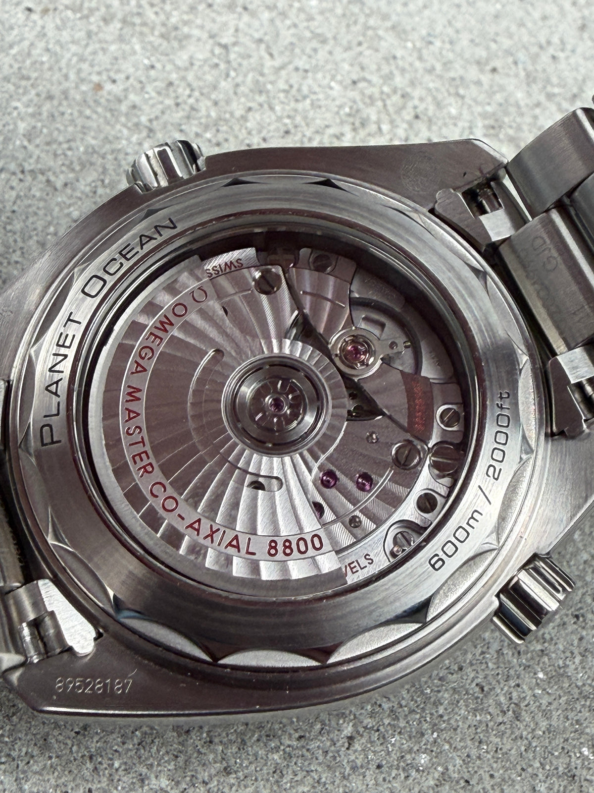 ORIGINAL 2018 OMEGA SEAMASTER PLANET OCEAN 600M MASTER CHRONOMETER CO AXIAL 39,5mm 215.30.40.20.01.001 BOX / PAPIERE LC100