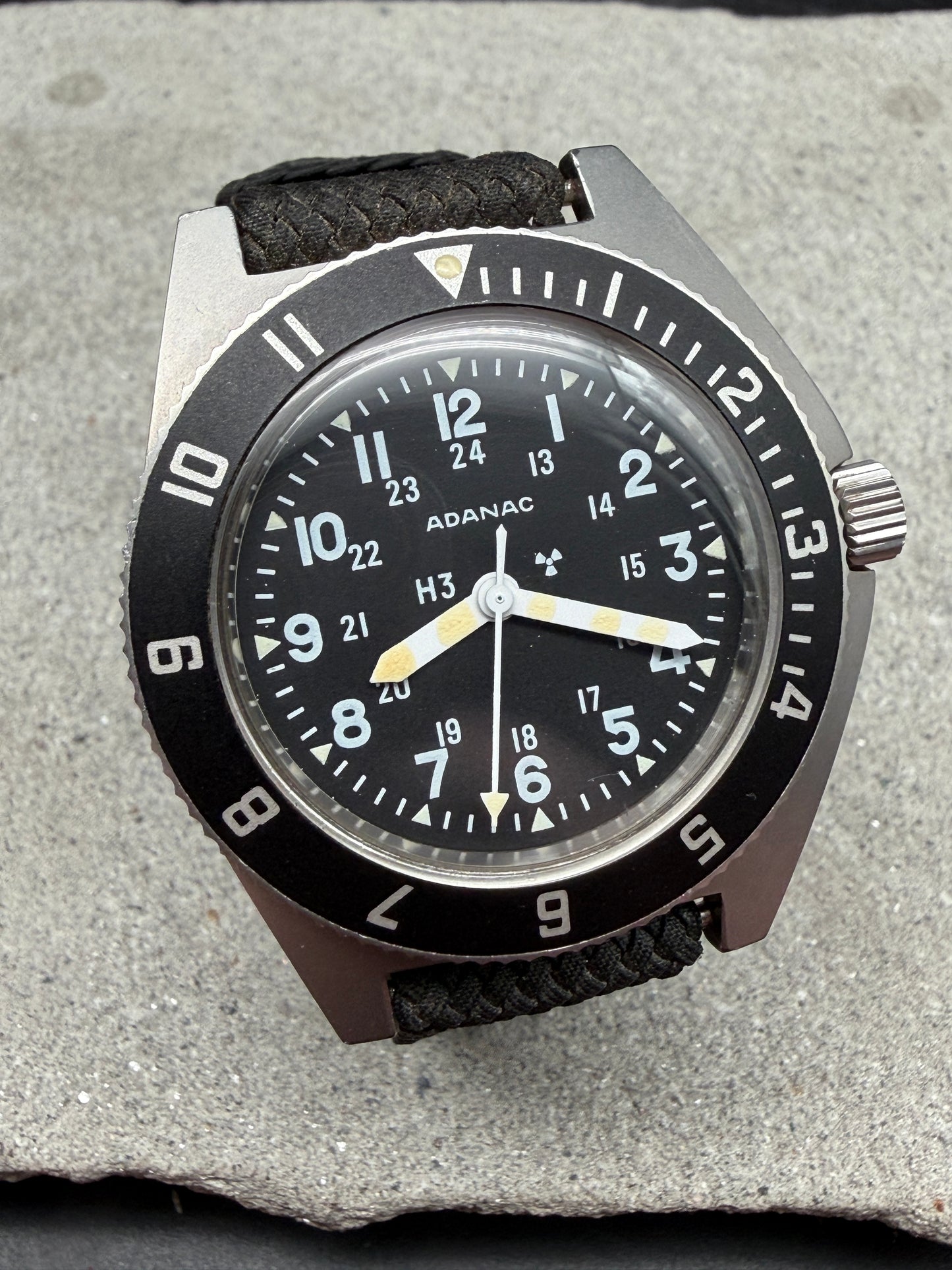 VINTAGE ADANAC "GALLET" US MILITARY ISSUED H3 VINTAGE QUARTZ UHR WATCH USA