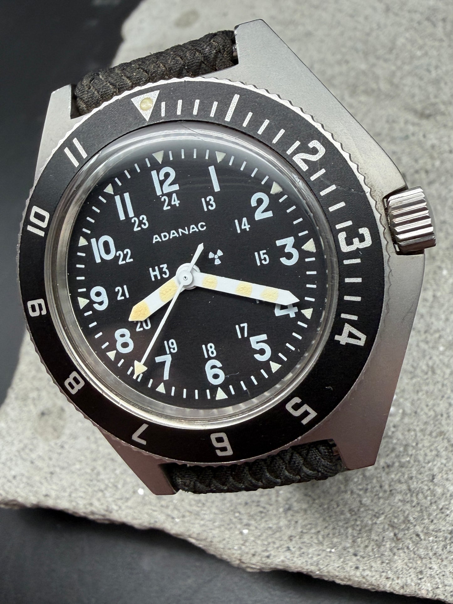 VINTAGE ADANAC "GALLET" US MILITARY ISSUED H3 VINTAGE QUARTZ UHR WATCH USA