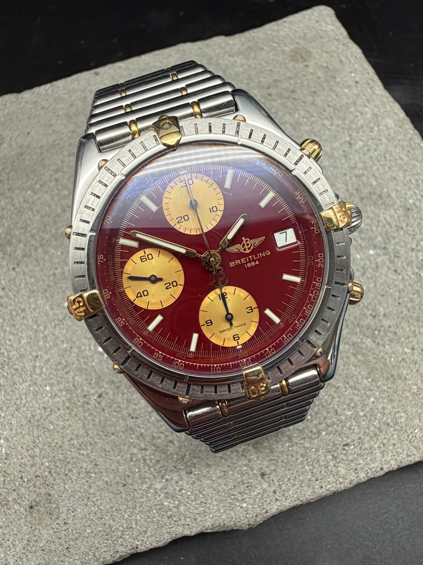 ORIGINAL BREITLING B13047 CHRONOMAT BURGUNDY RED STAHL / GOLD ROULEAUX 39mm UHR