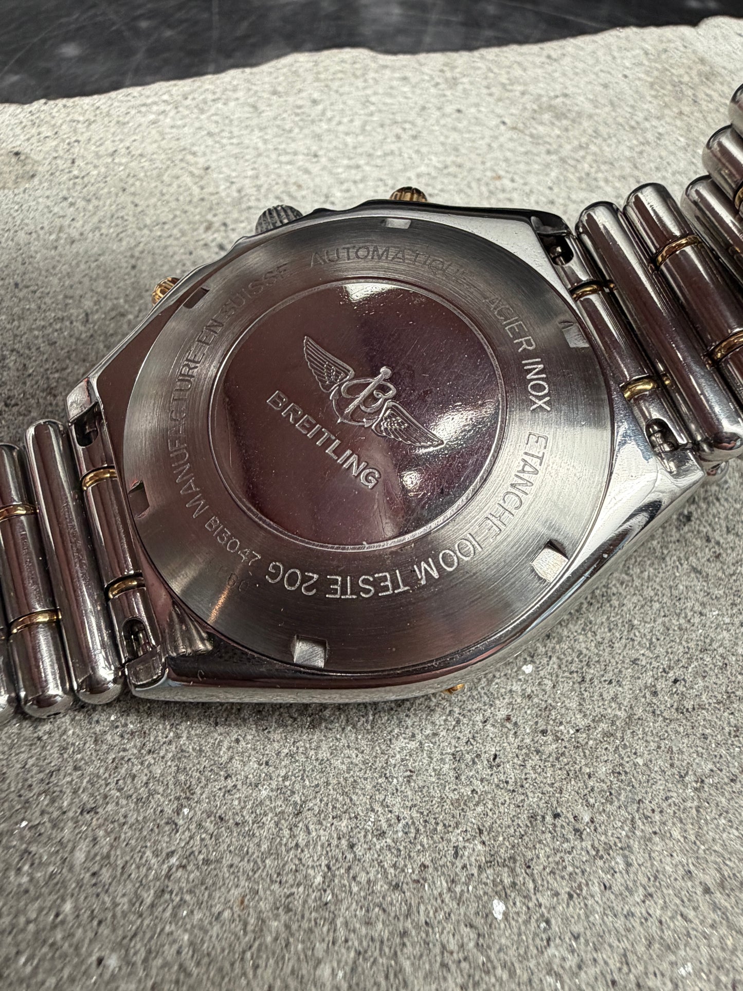 ORIGINAL BREITLING B13047 CHRONOMAT BURGUNDY RED STAHL / GOLD ROULEAUX 39mm UHR