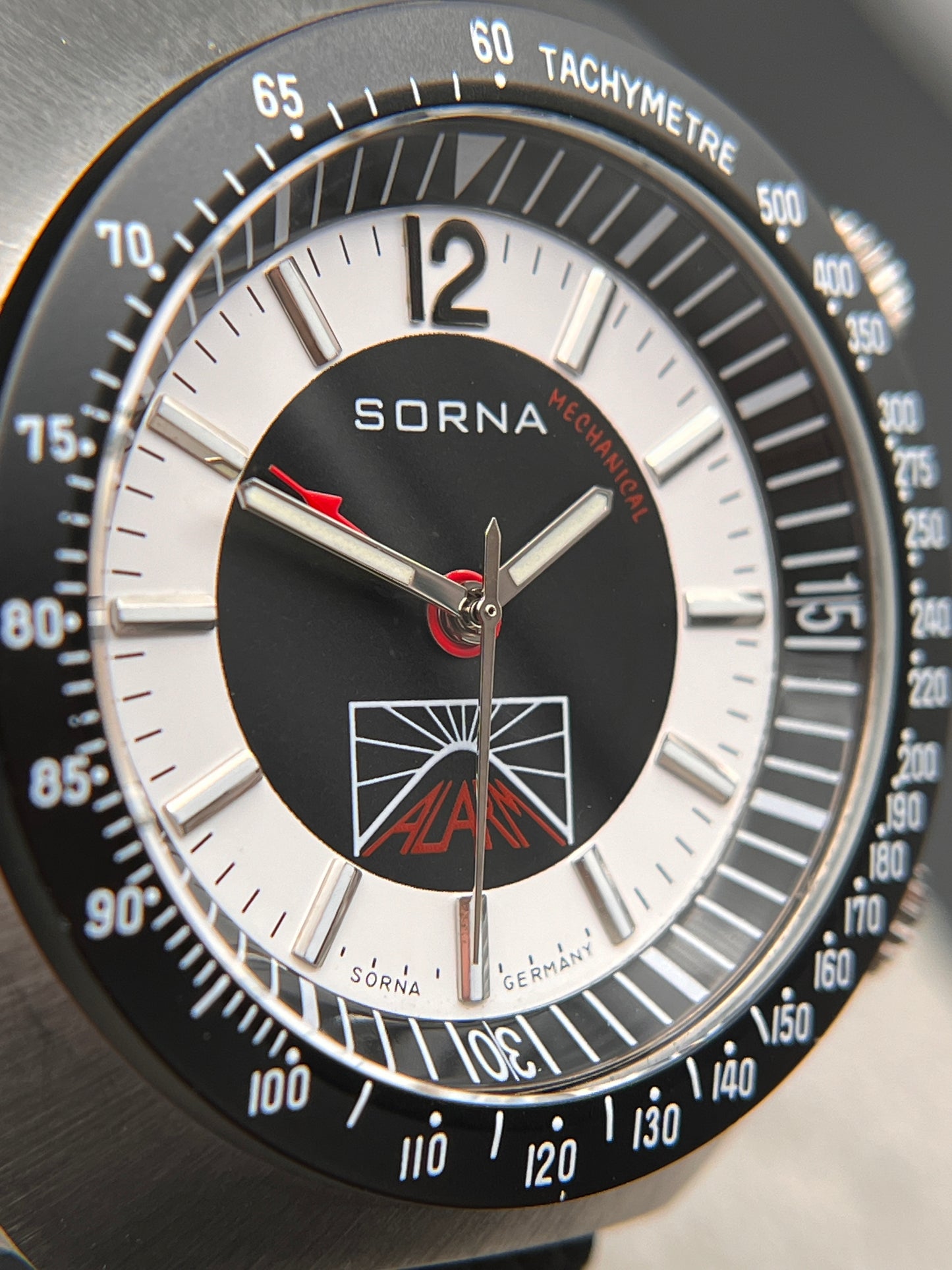 ORIGINAL SORNA SPORT ALARM HANDAUFZUG WECKER DIVER TACHYMETER MECHANICAL RETRO