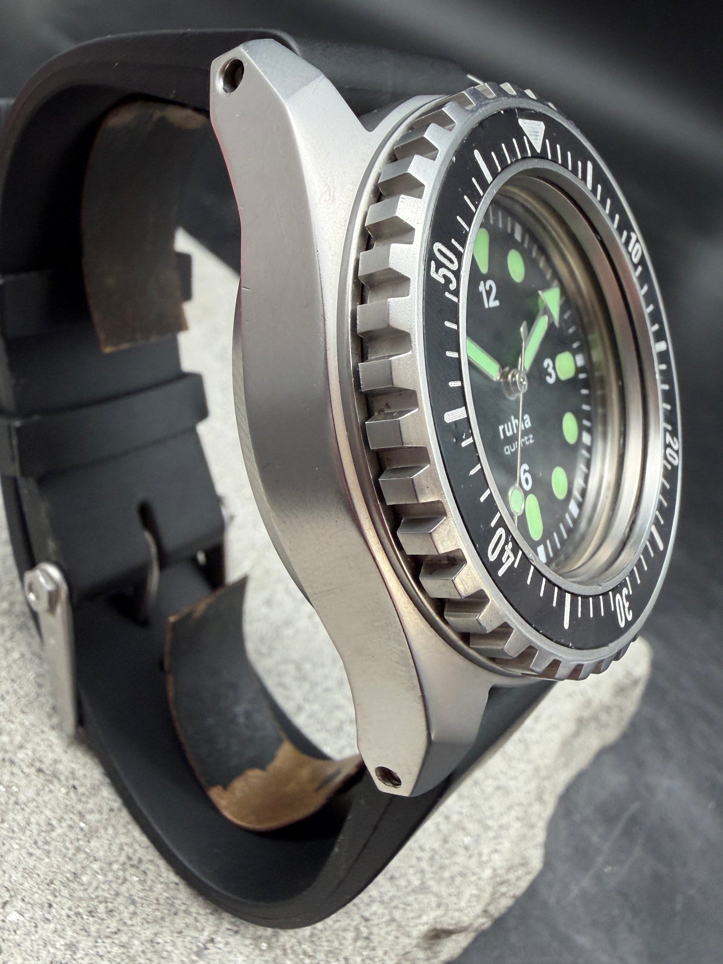 ORIGINAL RUHLA QUARTZ TAUCHERUHR NVA KSK -18 KAMPFTAUCHER MARINETAUCHER 44mm UHR