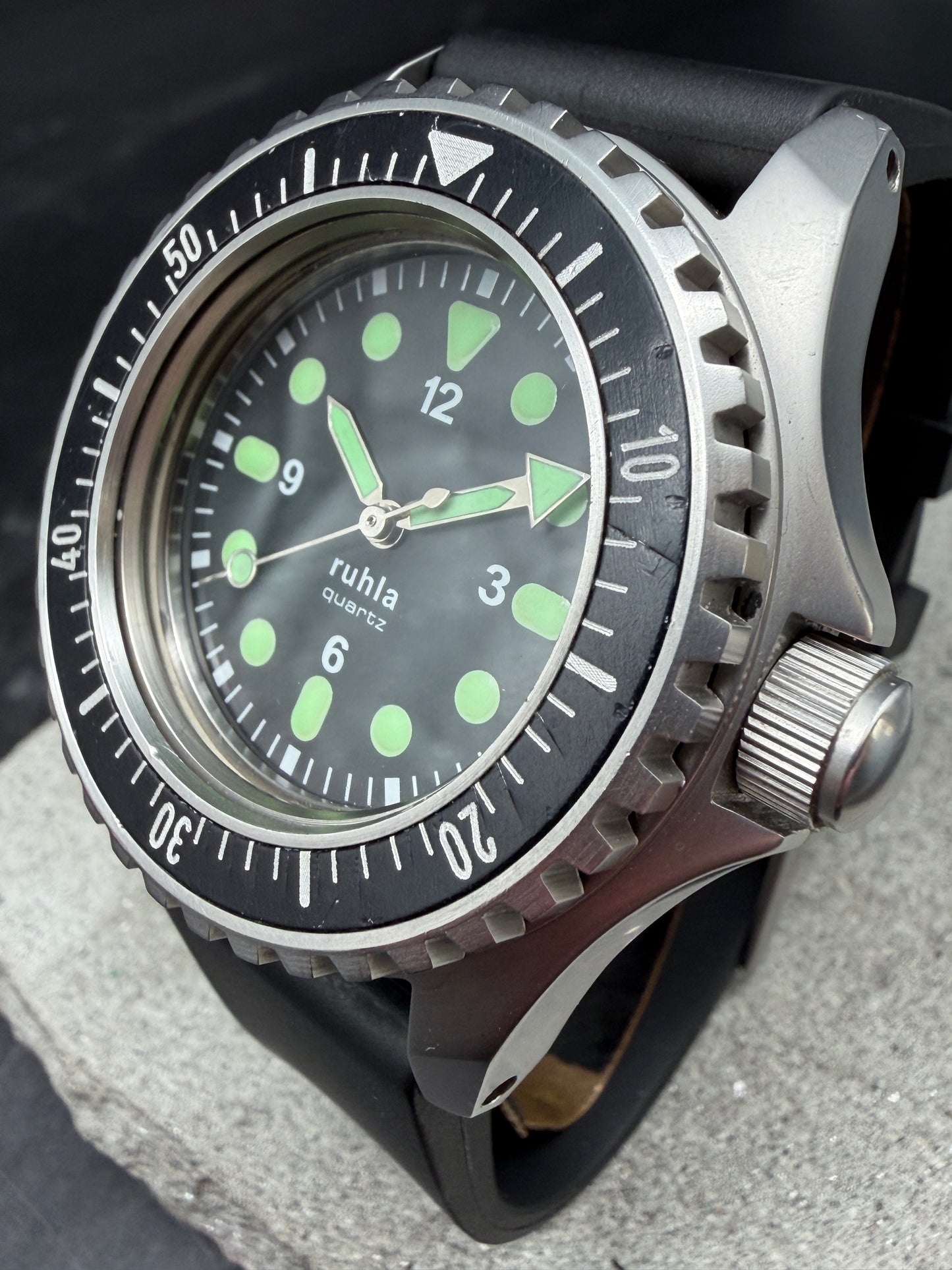 ORIGINAL RUHLA QUARTZ TAUCHERUHR NVA KSK -18 KAMPFTAUCHER MARINETAUCHER 44mm UHR