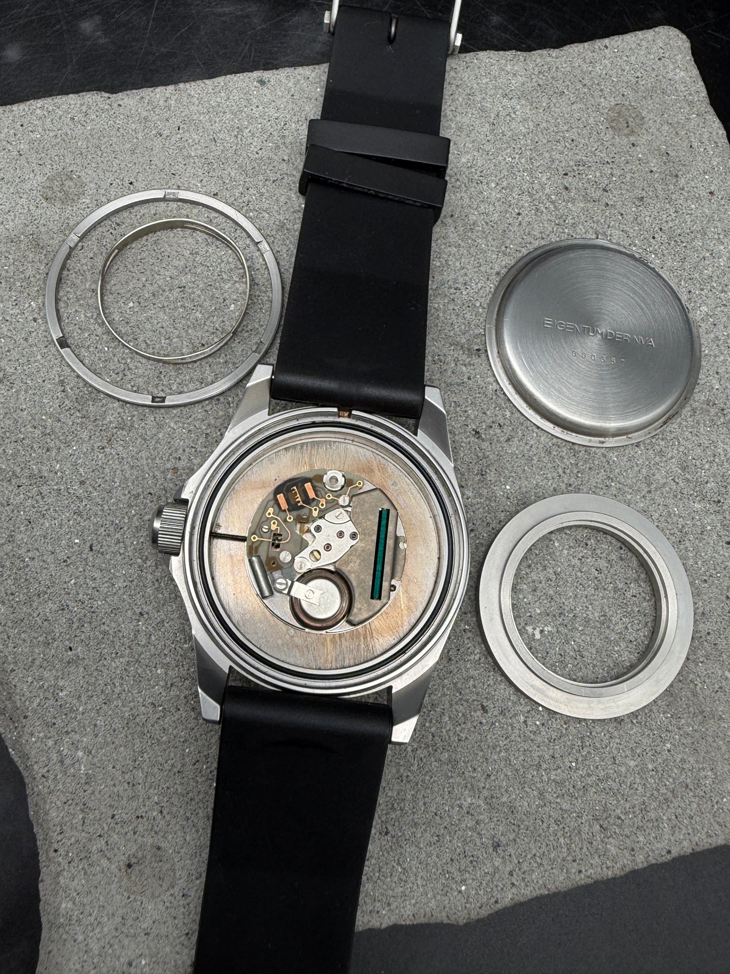 ORIGINAL RUHLA QUARTZ TAUCHERUHR NVA KSK -18 KAMPFTAUCHER MARINETAUCHER 44mm UHR