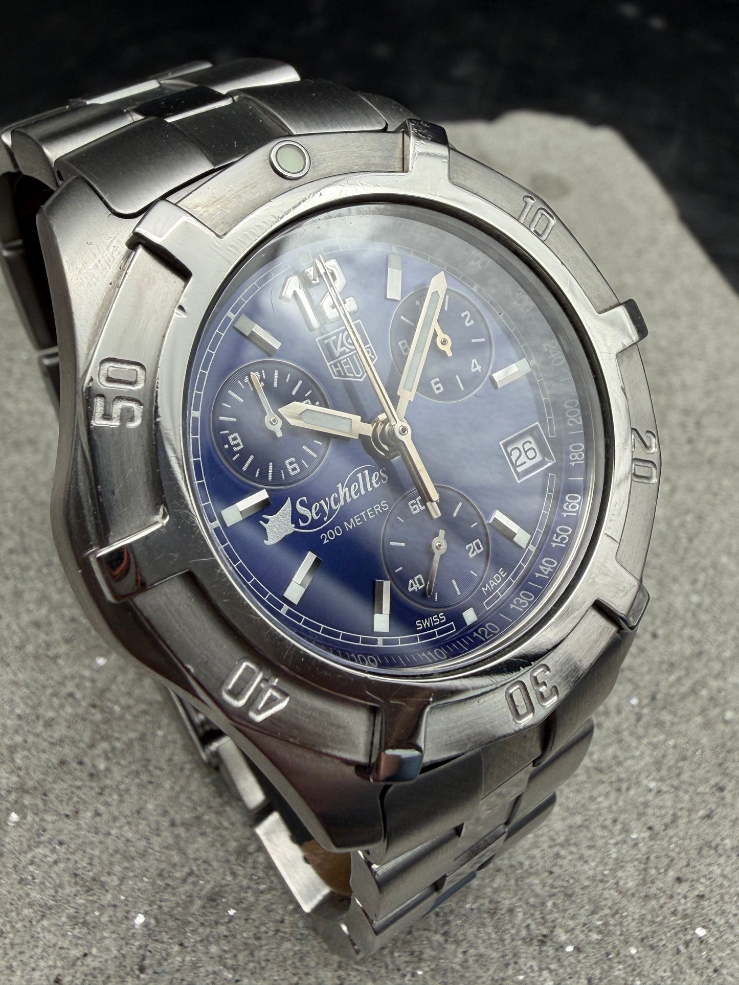 ORIGINAL TAG HEUER CN111D 200 METERS CHRONOGRAPH SEYCHELLES PURPLE DIAL 1/10 SEC